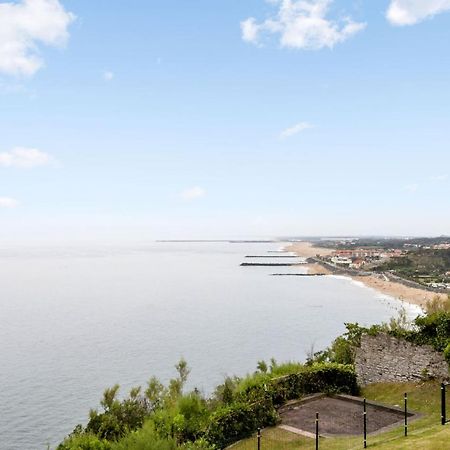 Studio Parado - Welkeys Apartment Biarritz Bagian luar foto