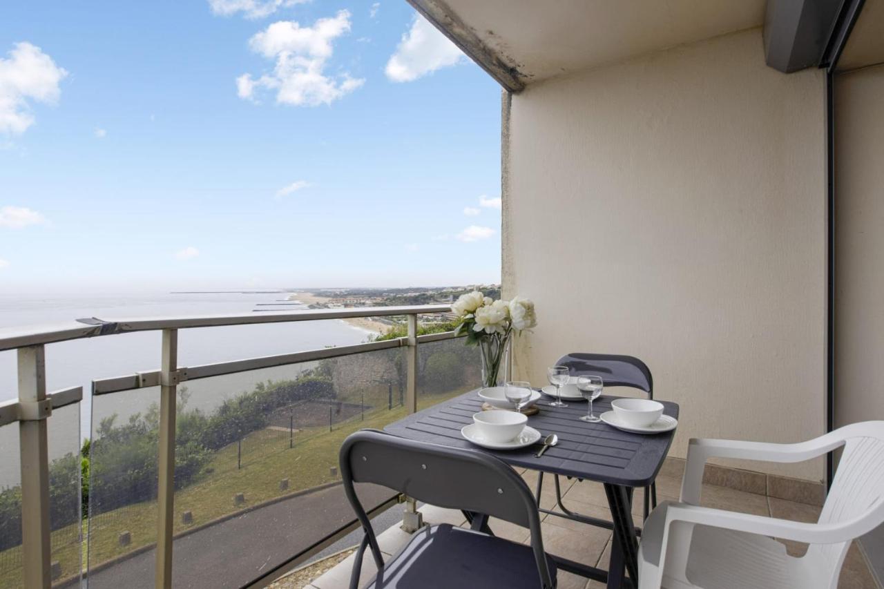 Studio Parado - Welkeys Apartment Biarritz Bagian luar foto